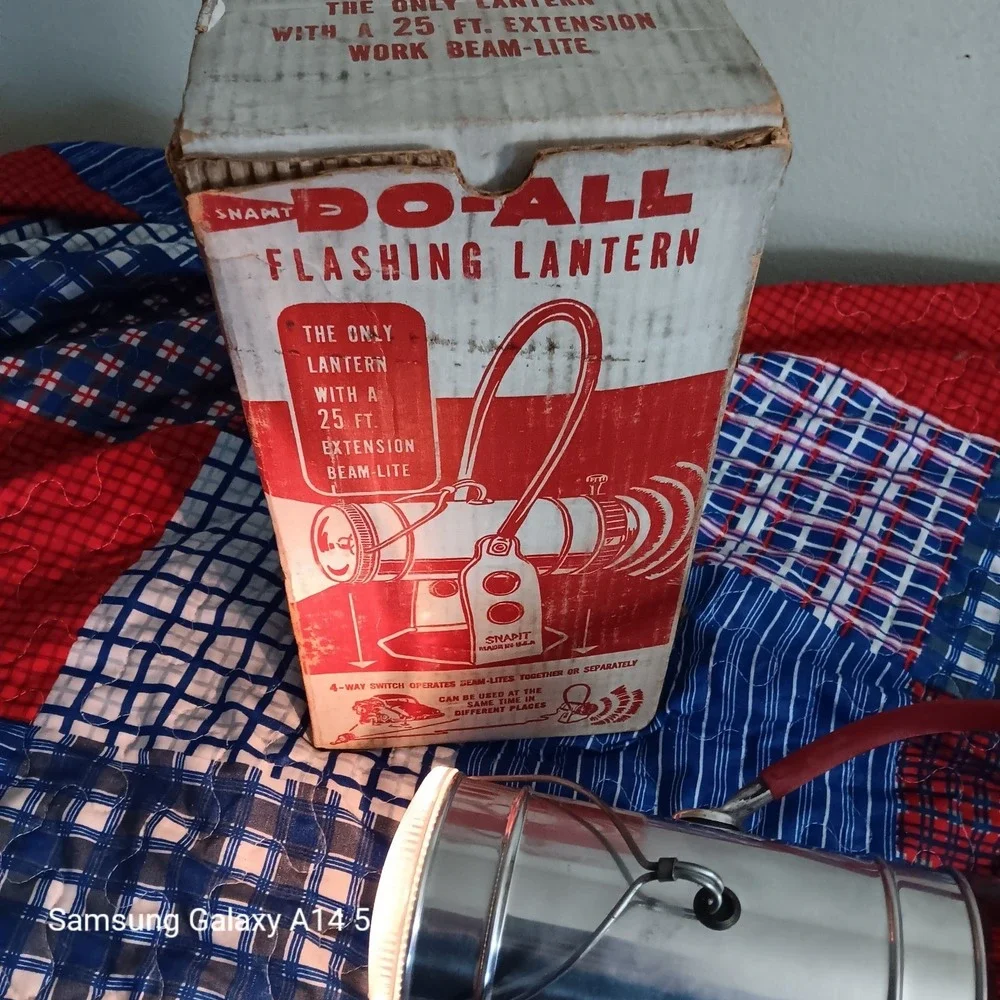 Vintage SNAPIT DO ALL Flashing Lantern Red Beam Light 1950/60s Tested Box Tags